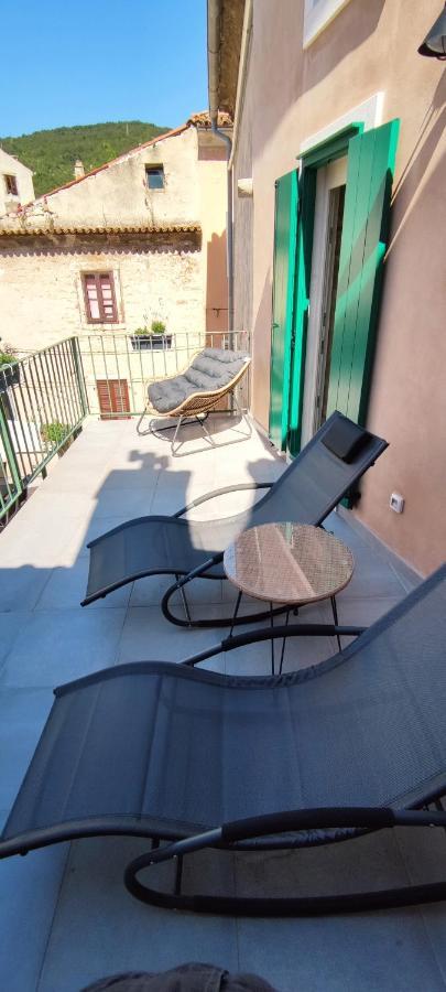 Luxury Apartment - Old Soul With A New Heart Cres Εξωτερικό φωτογραφία
